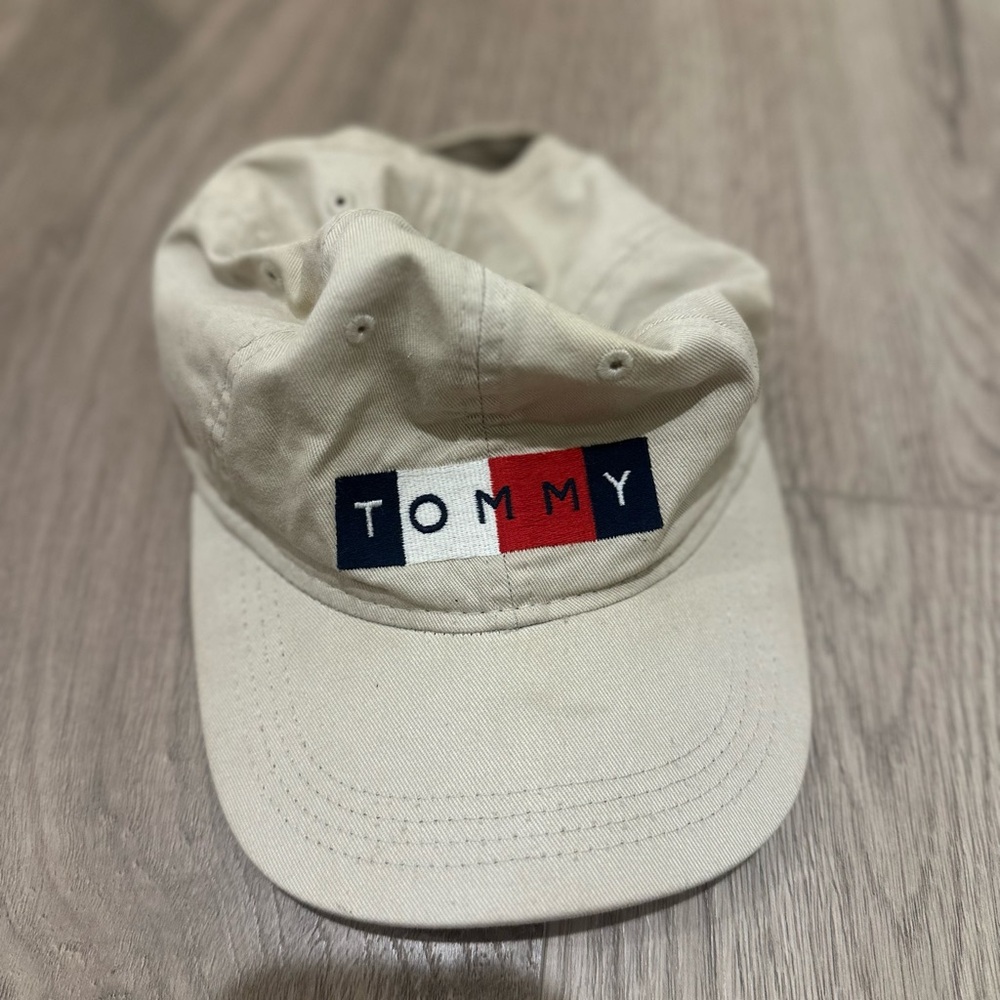 Tommy Hilfiger Vintage Beige Cap